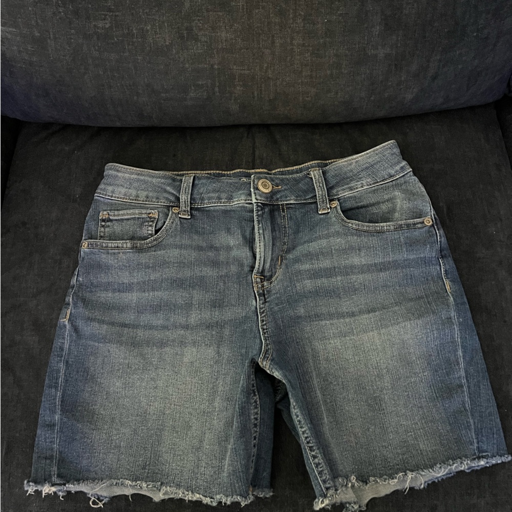 Maurice’s Jean shorts size 8